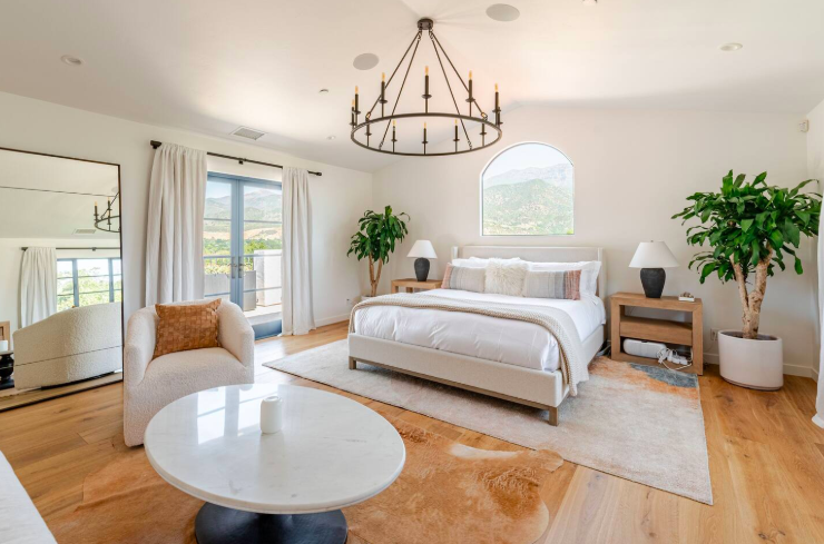 Bedroom 2 - p king .png