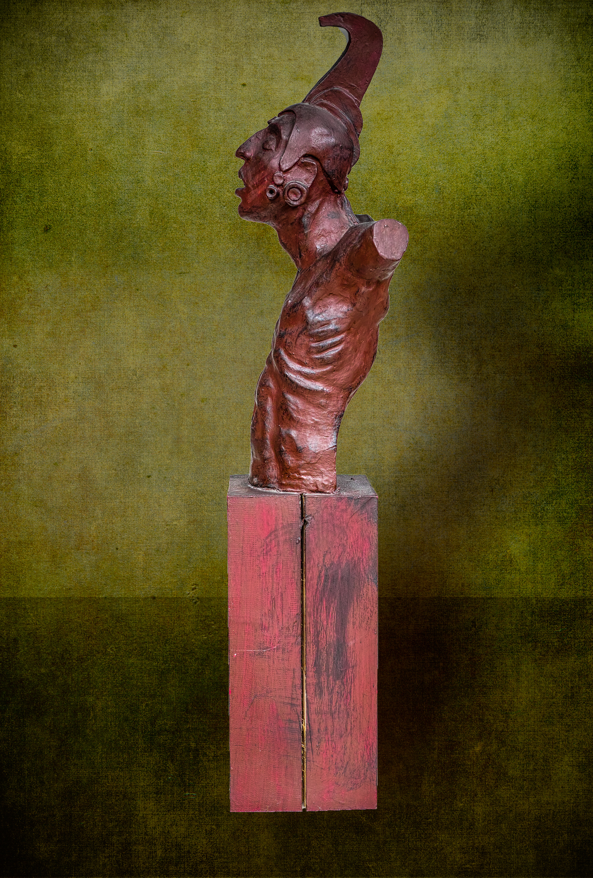Generally, the only things I have made in clay are pieces of sculpture, and irregularly shaped ceramics can be very difficult to fire, I soon learned. I began to use heavily grogged clay to avoid explosions in the kiln, until I encountered paperclay