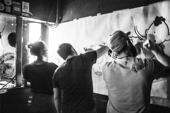 JANINSKI_DRAWINGUNDERTHEDISCOBALL_03.jpg