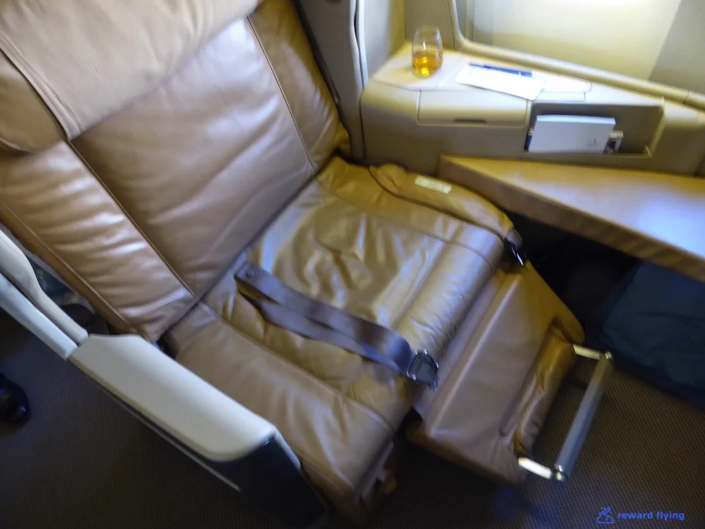 SQ212 Seat 5.jpg