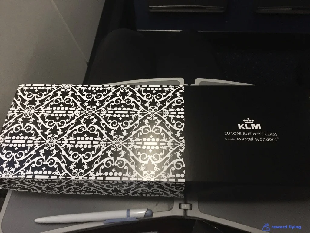 KLM1028 Food Pres-1.jpg