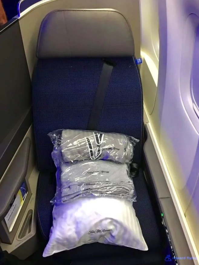 UA838 Cabin Self Serve.jpg