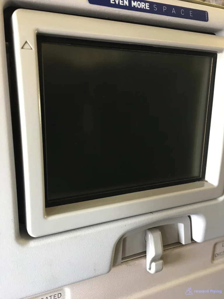 B6906 IFE 1.jpg