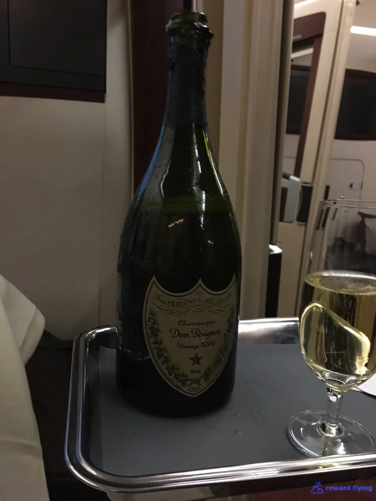 SQ25-1 Bev Champagne 5.jpg