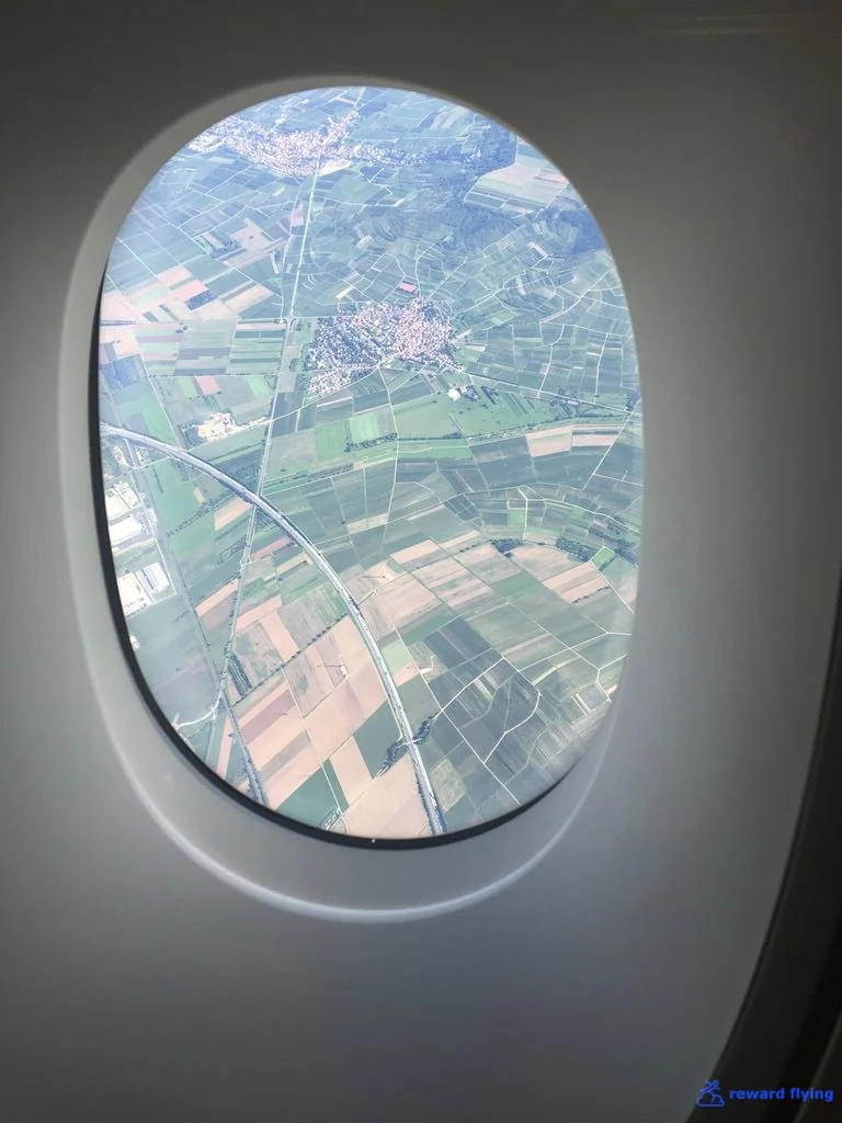 SQ25-2 Scenic Away they go 1.jpg