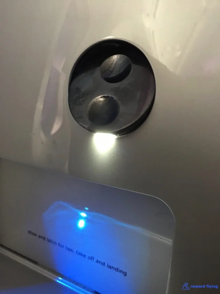 NZ110 Seat 5 Light.jpg