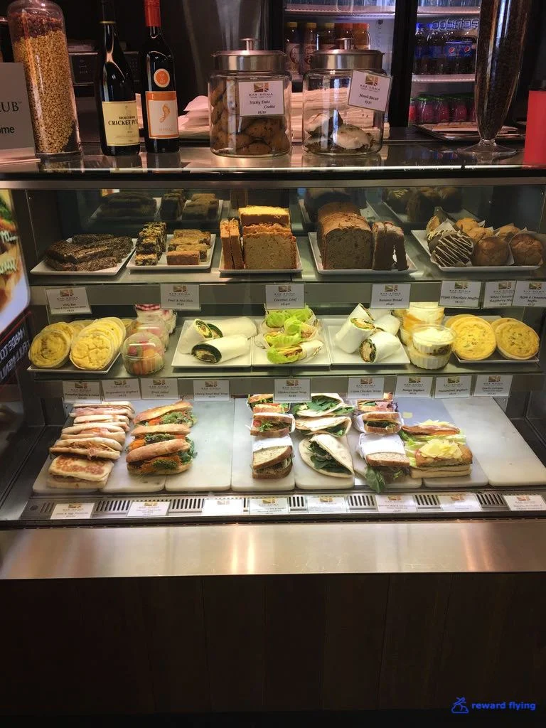 QF537 PP Bar Roma 2 Food case.jpg