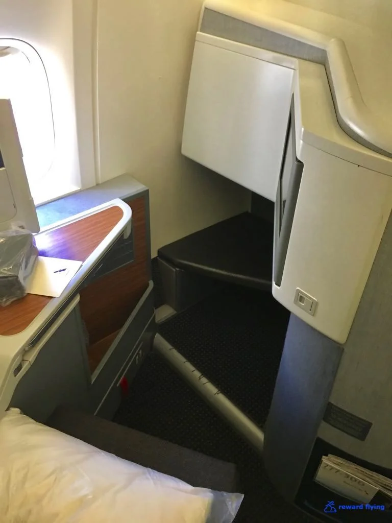 AA72 Cabin BC 3.jpg