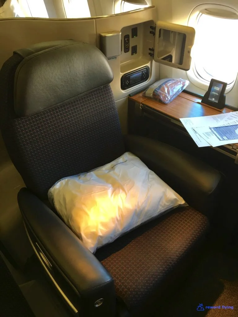 AA72 Seat 1.jpg