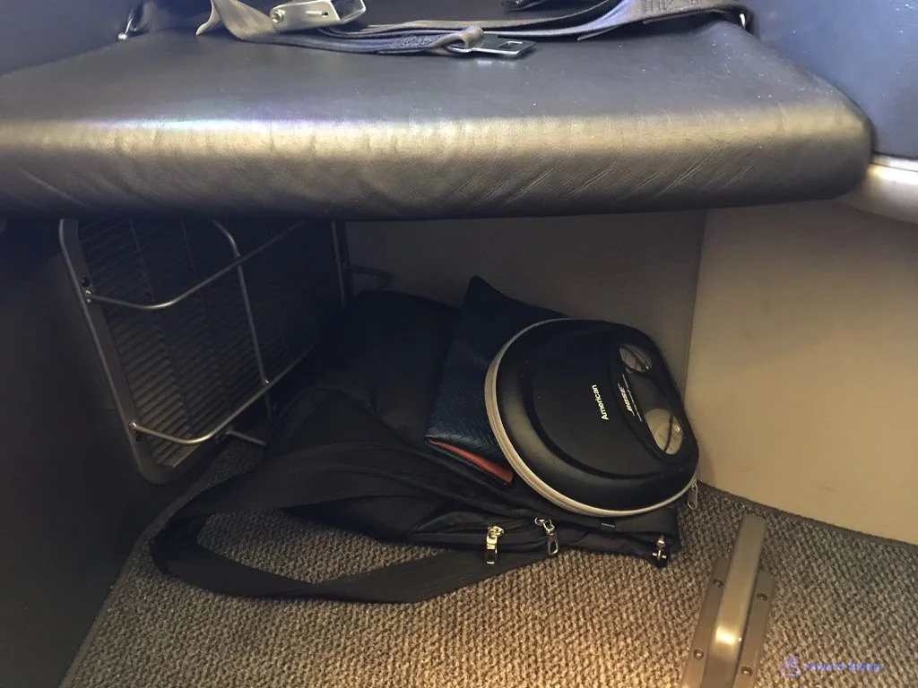 AA72 Seat 9.jpg