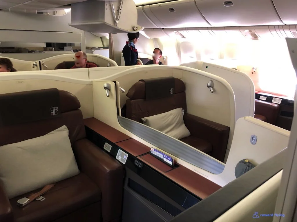JL9 Cabin 1.jpg