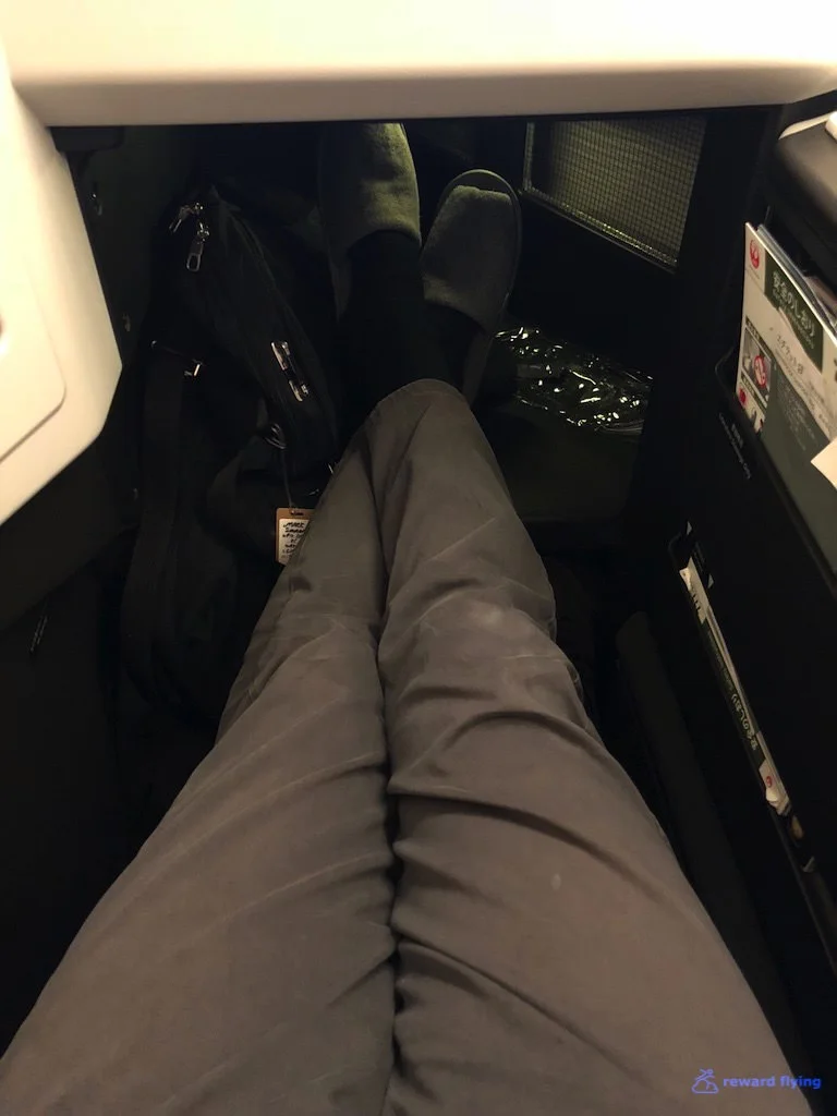 JL711 Seat Footwell - Sitting 1.jpg