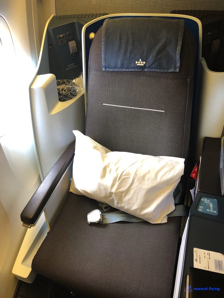KLM835 Seat 6K.jpg