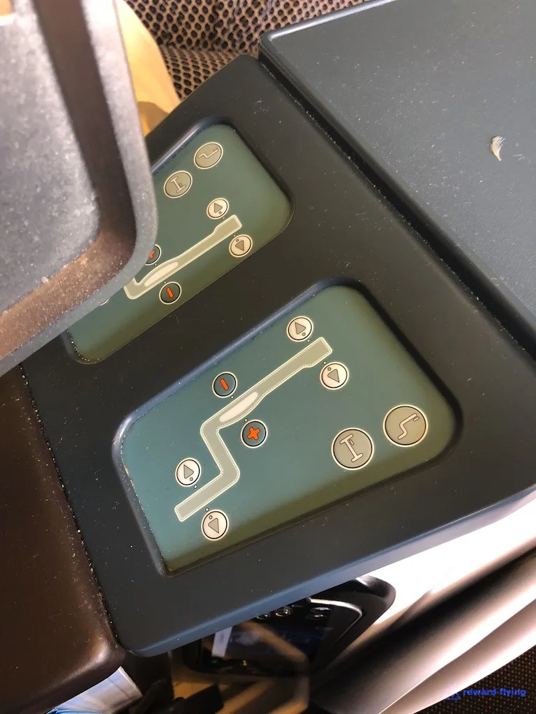 KLM835 Seat Control.jpg