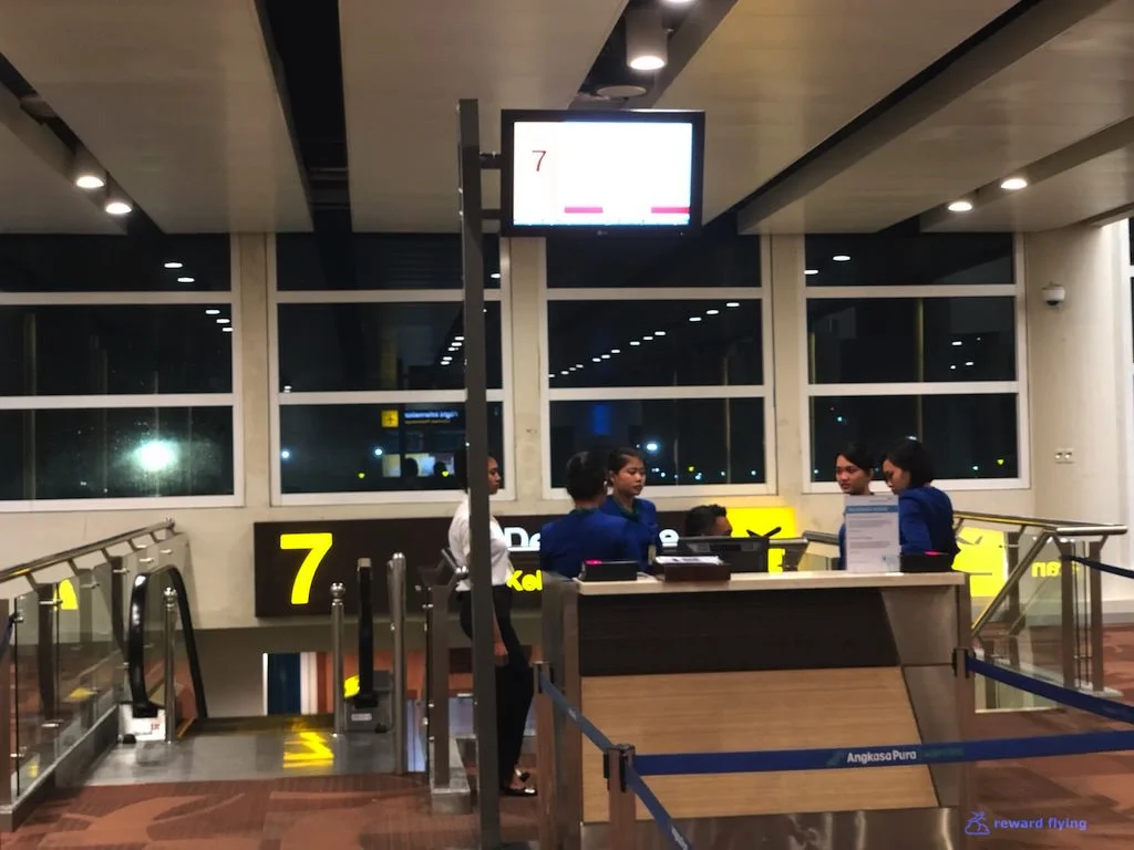 GA870 Boarding 3.jpg