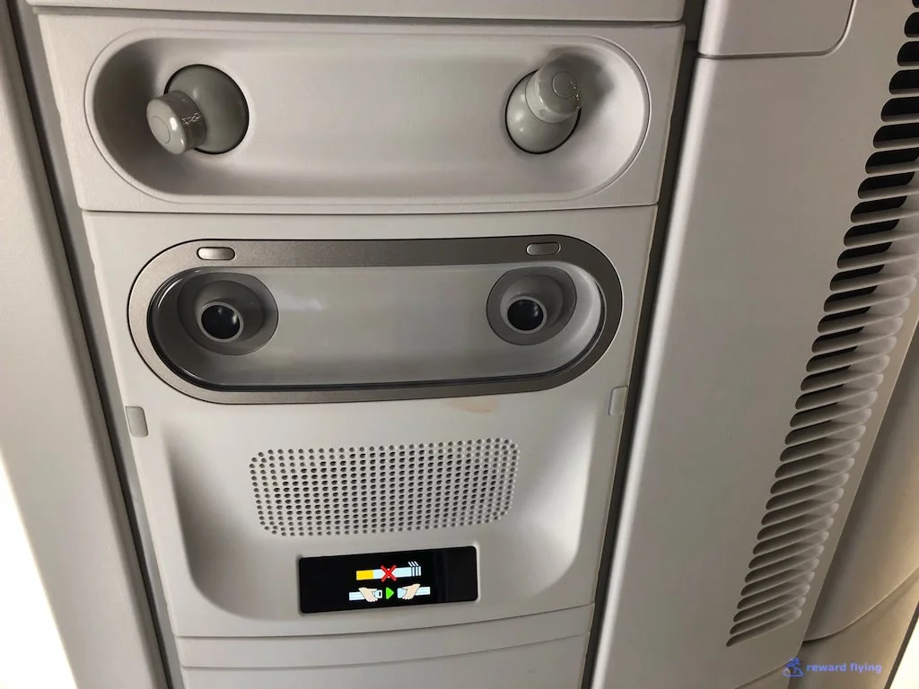 DL158 Seat Vents.jpg
