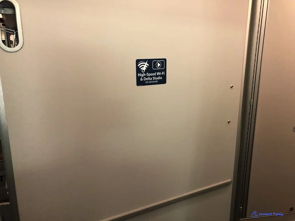 DL158 Amenity WiFi 1.jpg