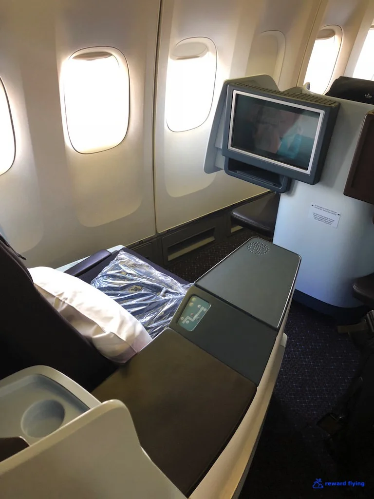 KL612 Seat 3.jpg