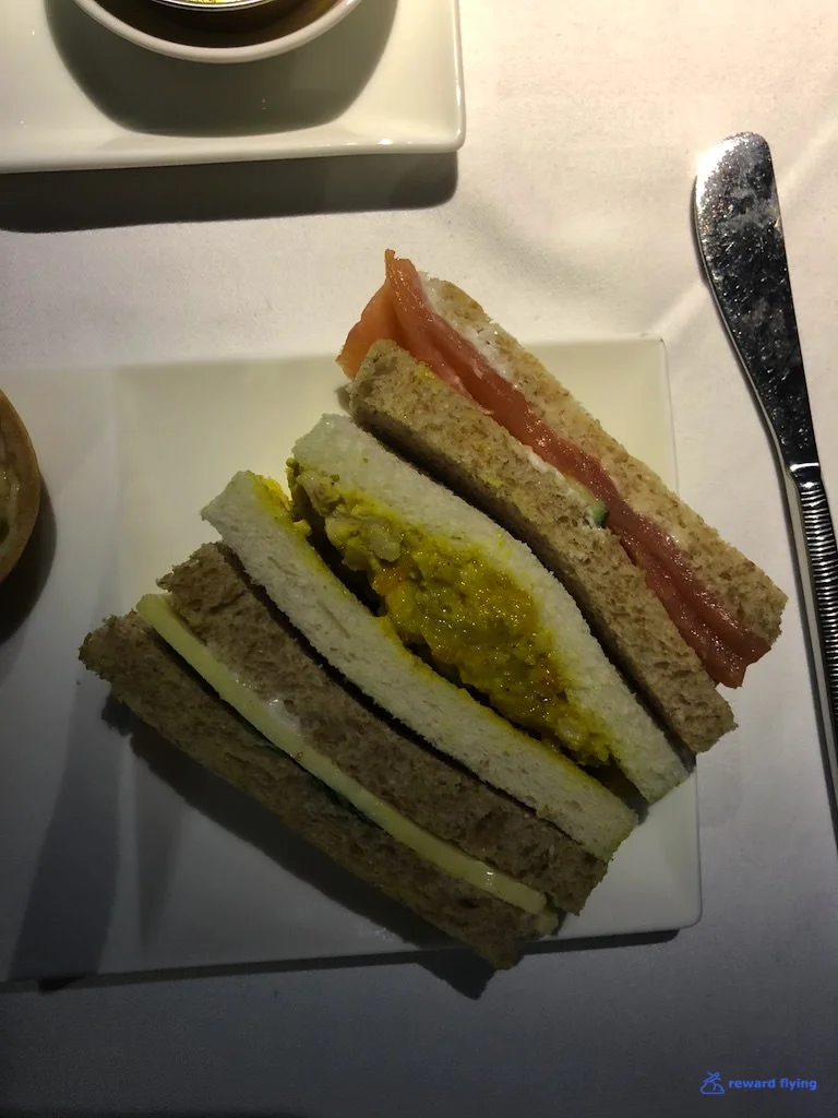 QR908 Food Finger 2.jpg