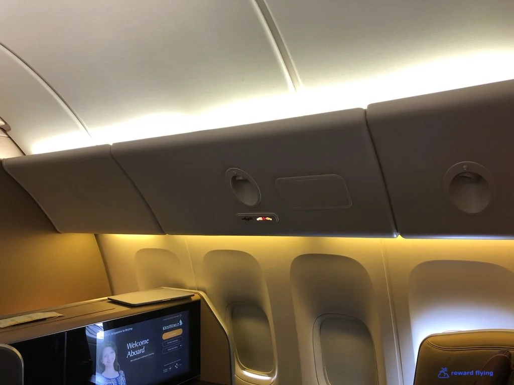 SQ806 Cabin 2.jpg