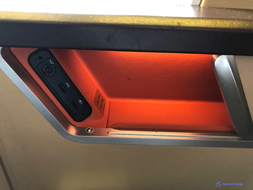 SQ806 Seat Assc 5.jpg