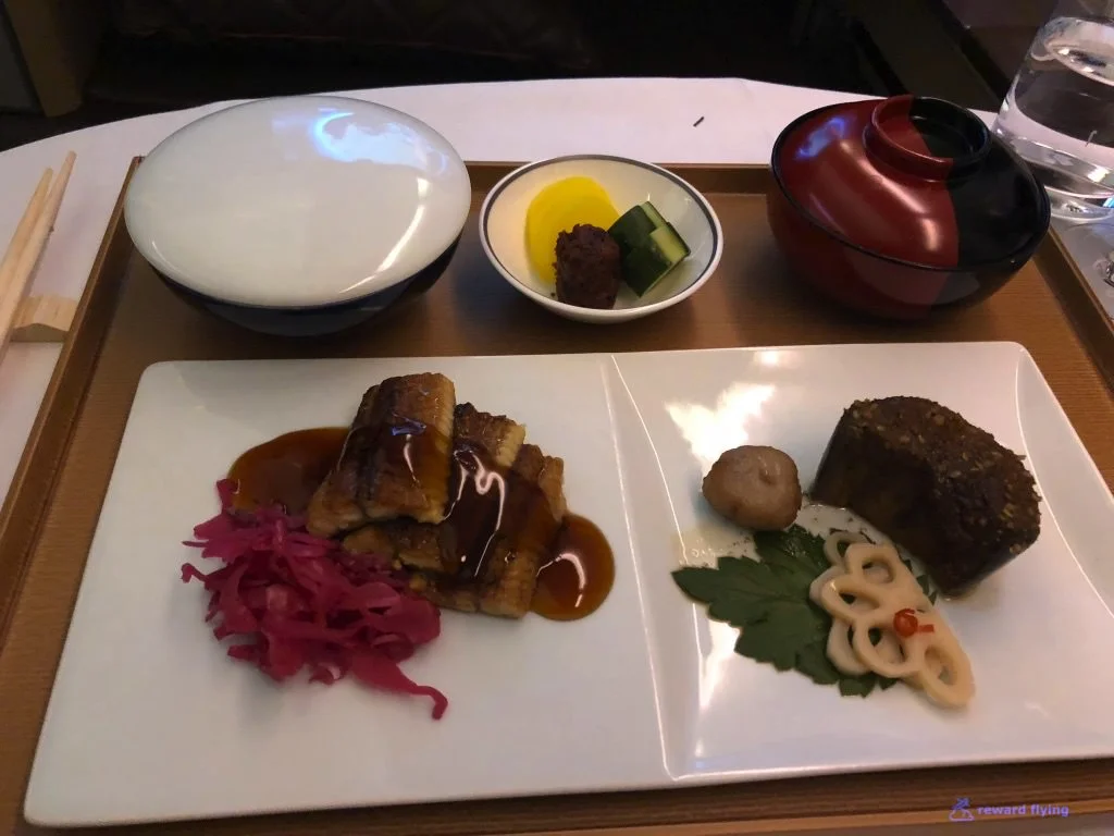 SQ806 Food Main 1.jpg