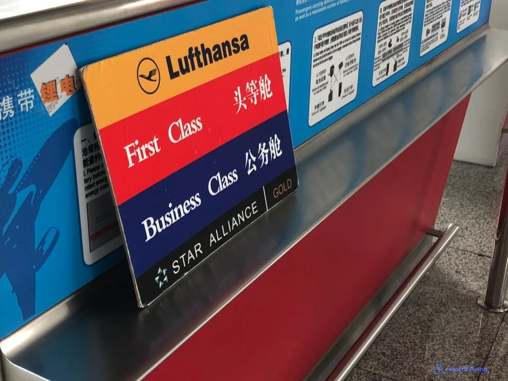 LH723 Boarding 1.jpg
