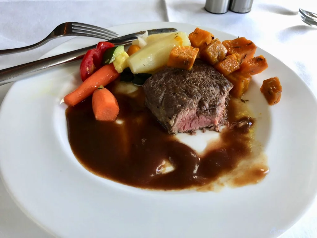 LH723 Food Main 5.jpg