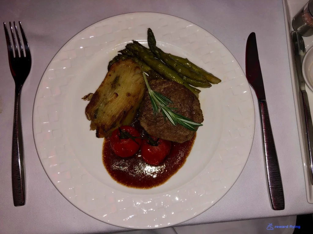QR726 Food Main 4.jpg