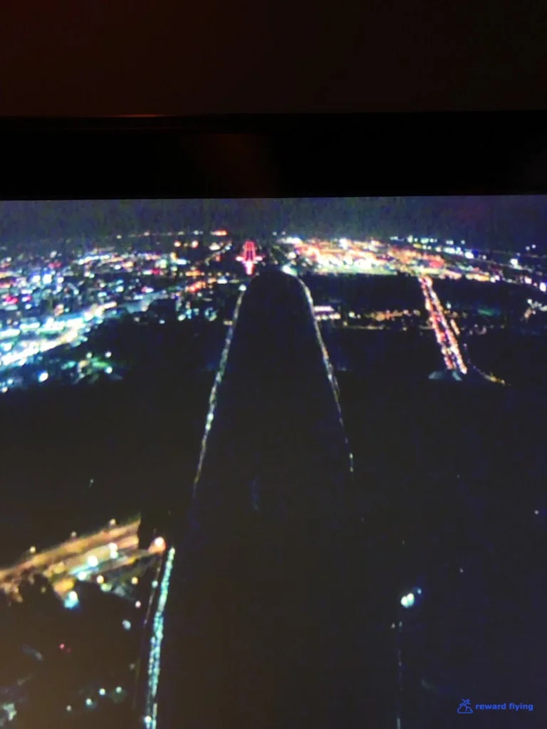QR944 IFE Landing.jpg