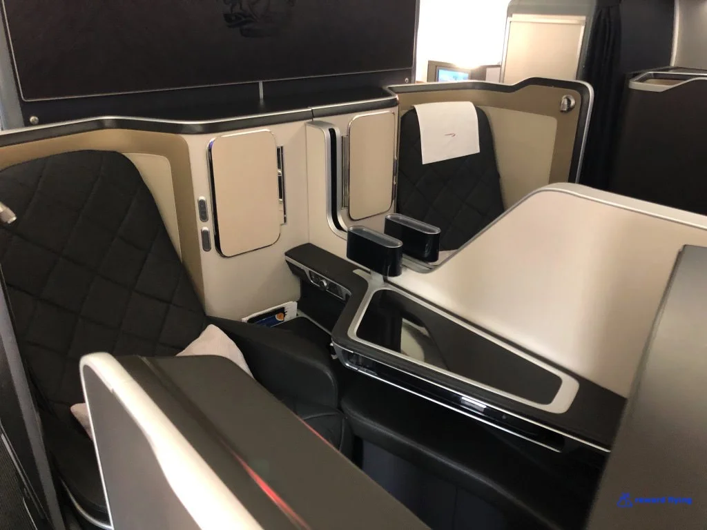 BA281 Cabin 4.jpg
