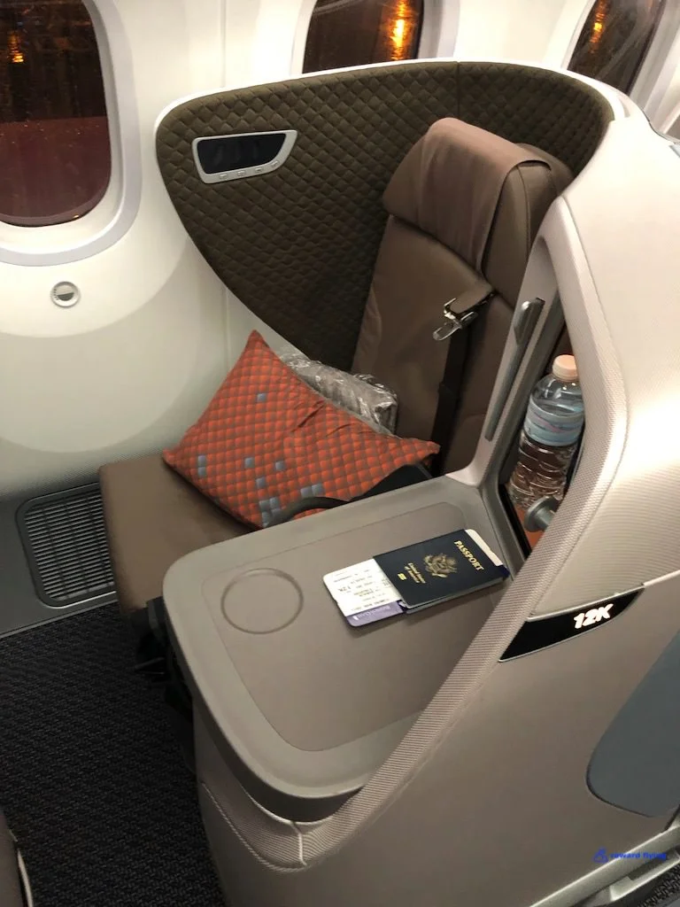 SQ983 Cabin 3.jpg