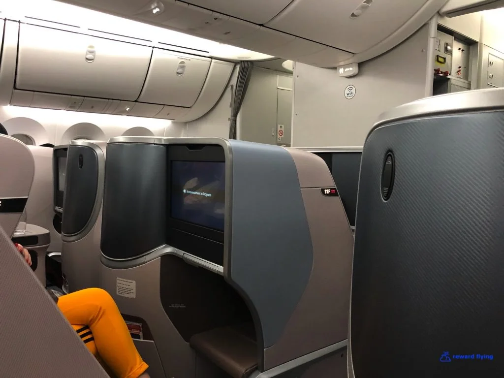 SQ983 Cabin 13.jpg