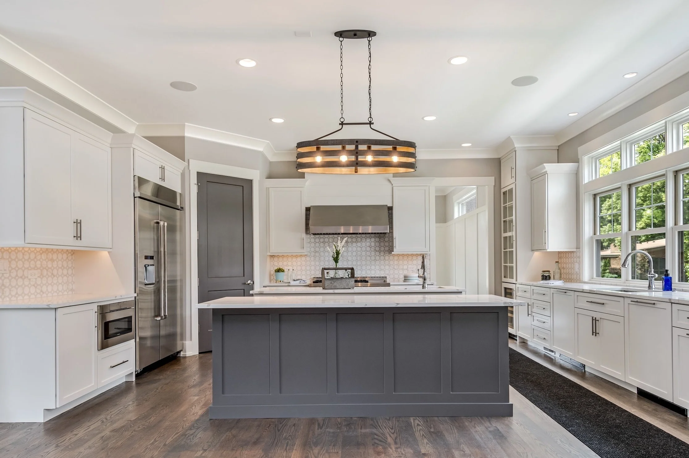 07_706WellnerRoad_177_Kitchen_HiRes.jpg