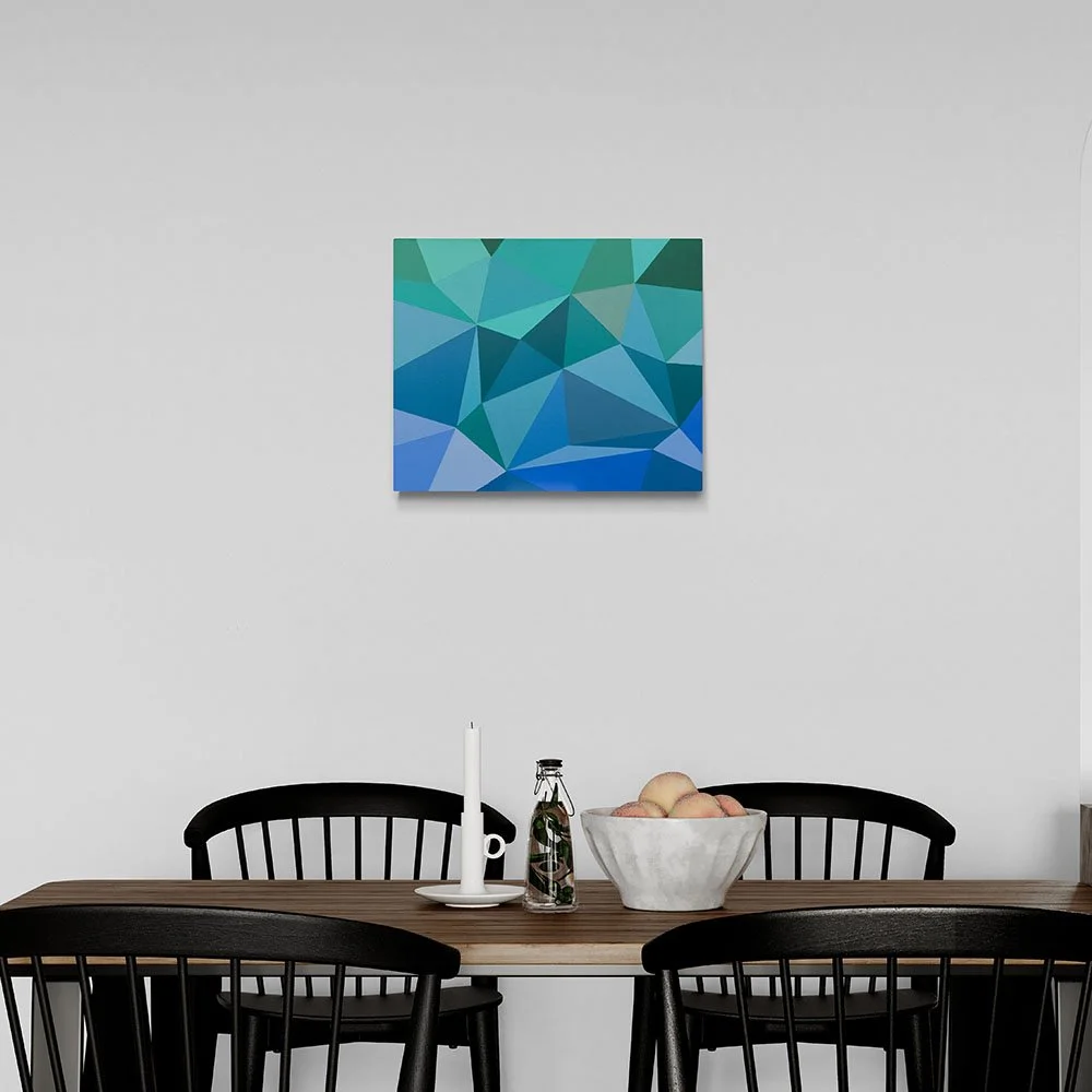 dining-area-with-a-view-to-the-kitchen cropped 1000.jpg