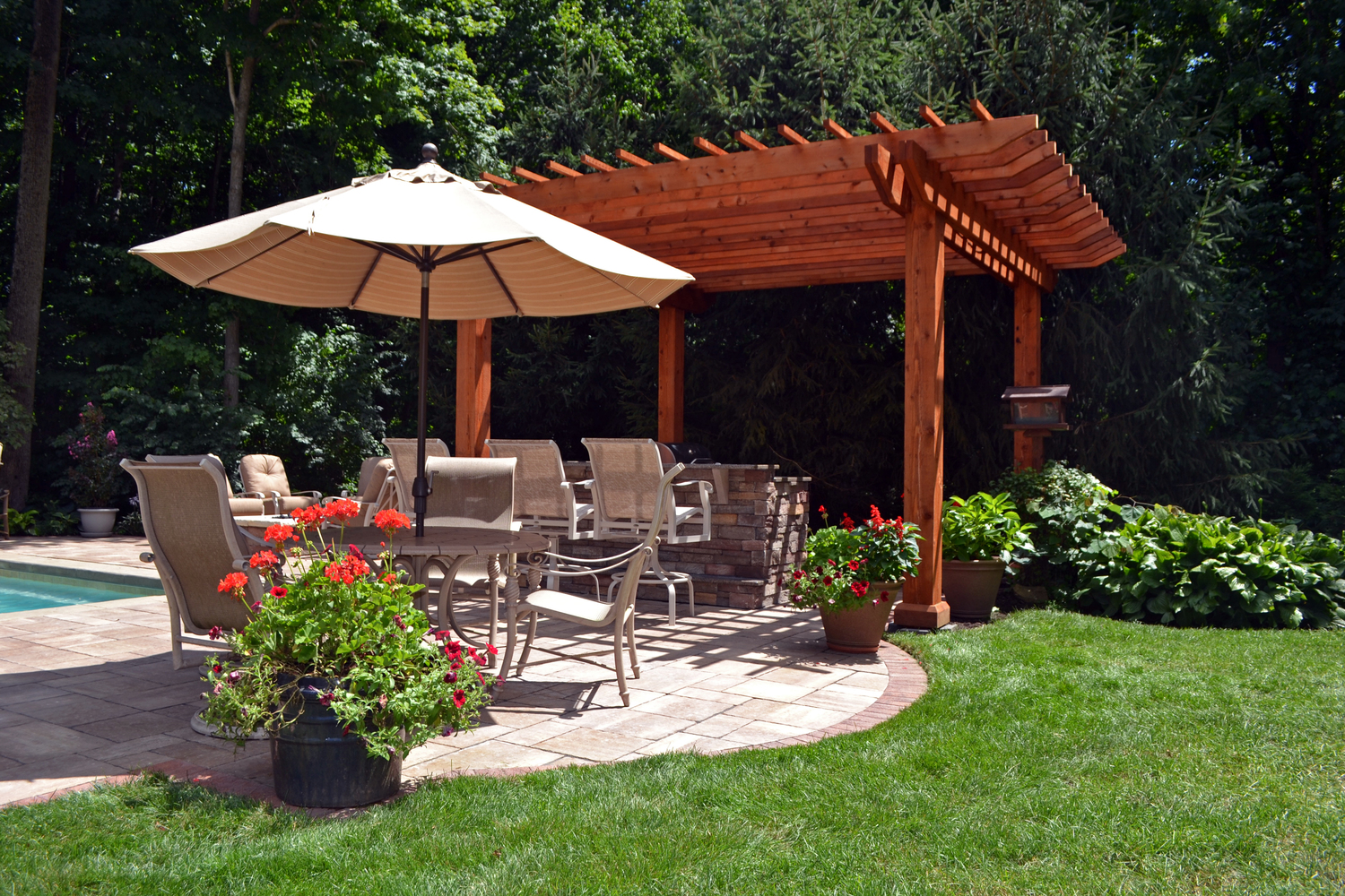 Rustic Pergola and kitchen near pool.jpg