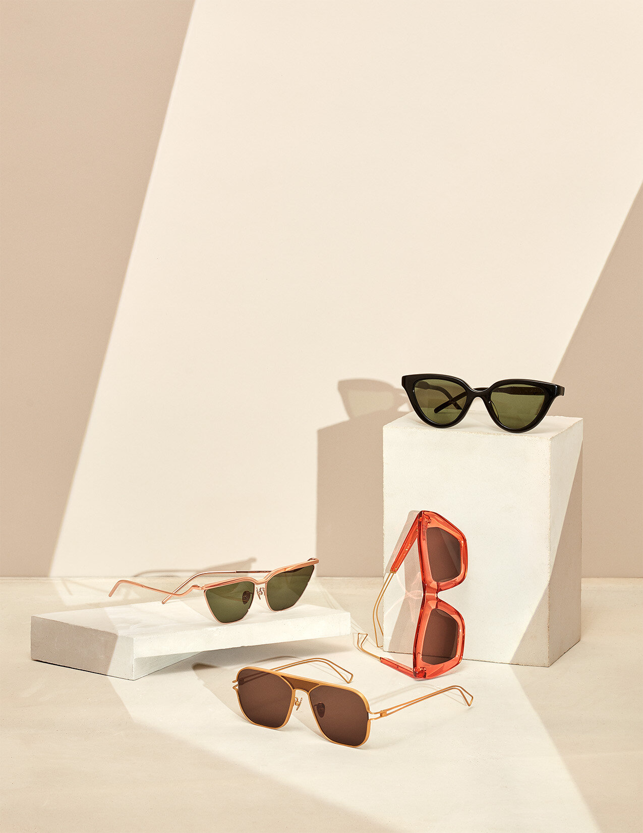 19-06 1462-03A DGN SUNGLASSES.jpg