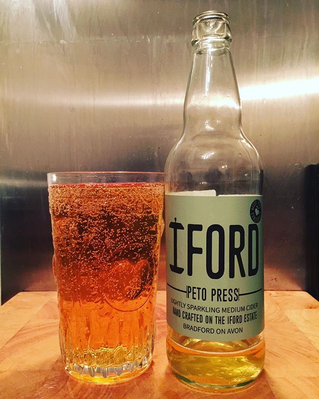 Medium from @ifordcider 😃🍏🍺 #cider #ciders #craftcider #craftciders #realcider #realciders #orchardbox #cidertasting #cidersamples