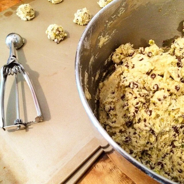 Recipe: Chocolate Chip &amp; Pistachio Cookies 