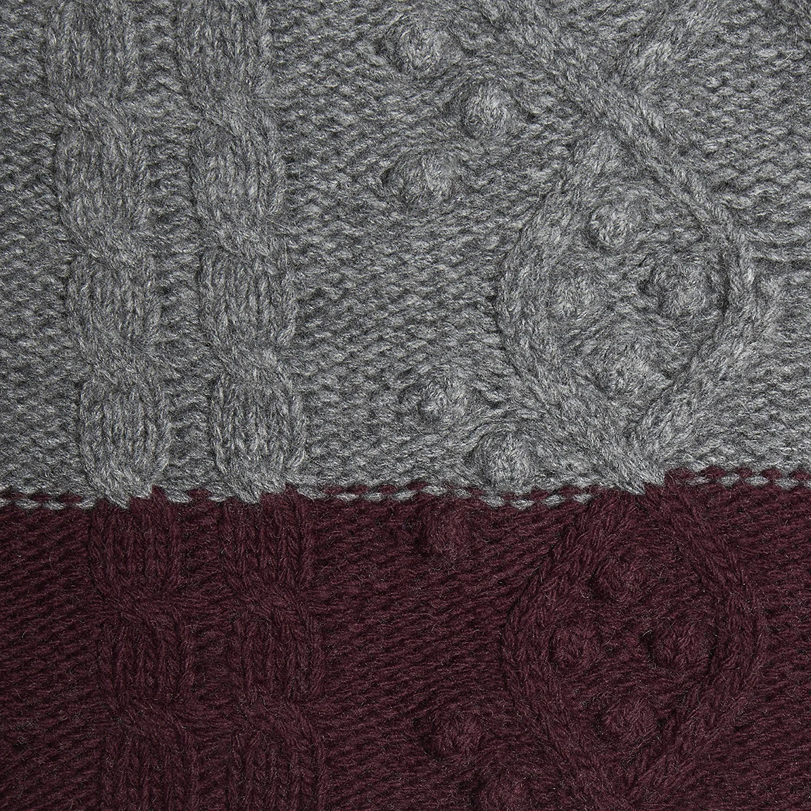 HEVO.Grey-Maroon.Sweater-Detail- 2.jpg