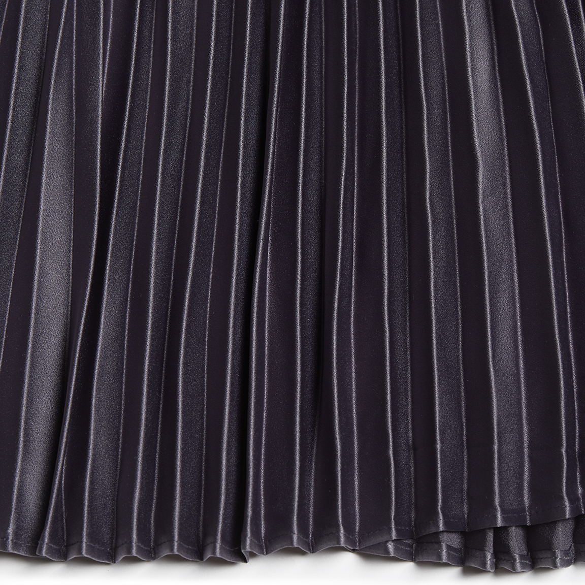 Poisson.Grey.Skirt-Detail.jpg