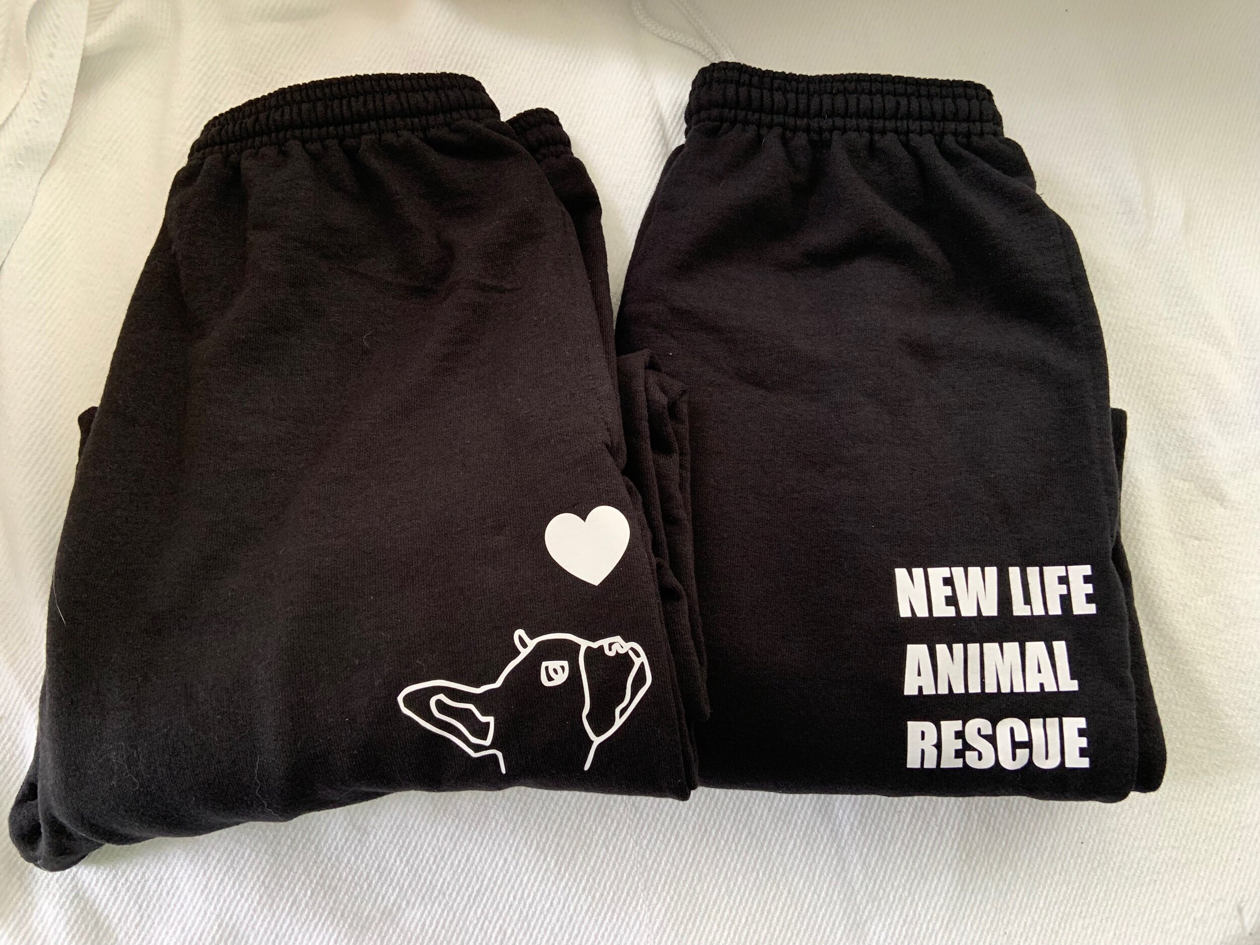 15E9A031-E1D3-4DD3-A040-5739BEEB6184