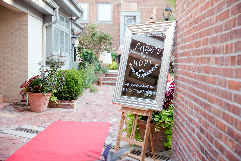 GALLERY-2016-09-23FashionforHopeEvent96939-29.jpg