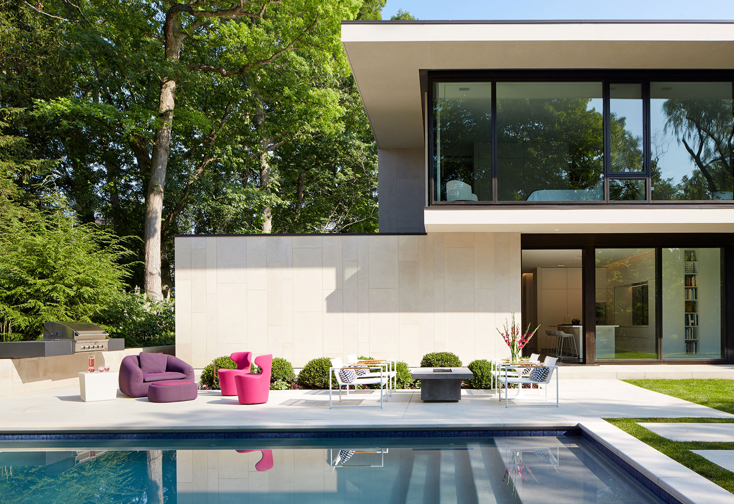 ta_poolpatio.jpg