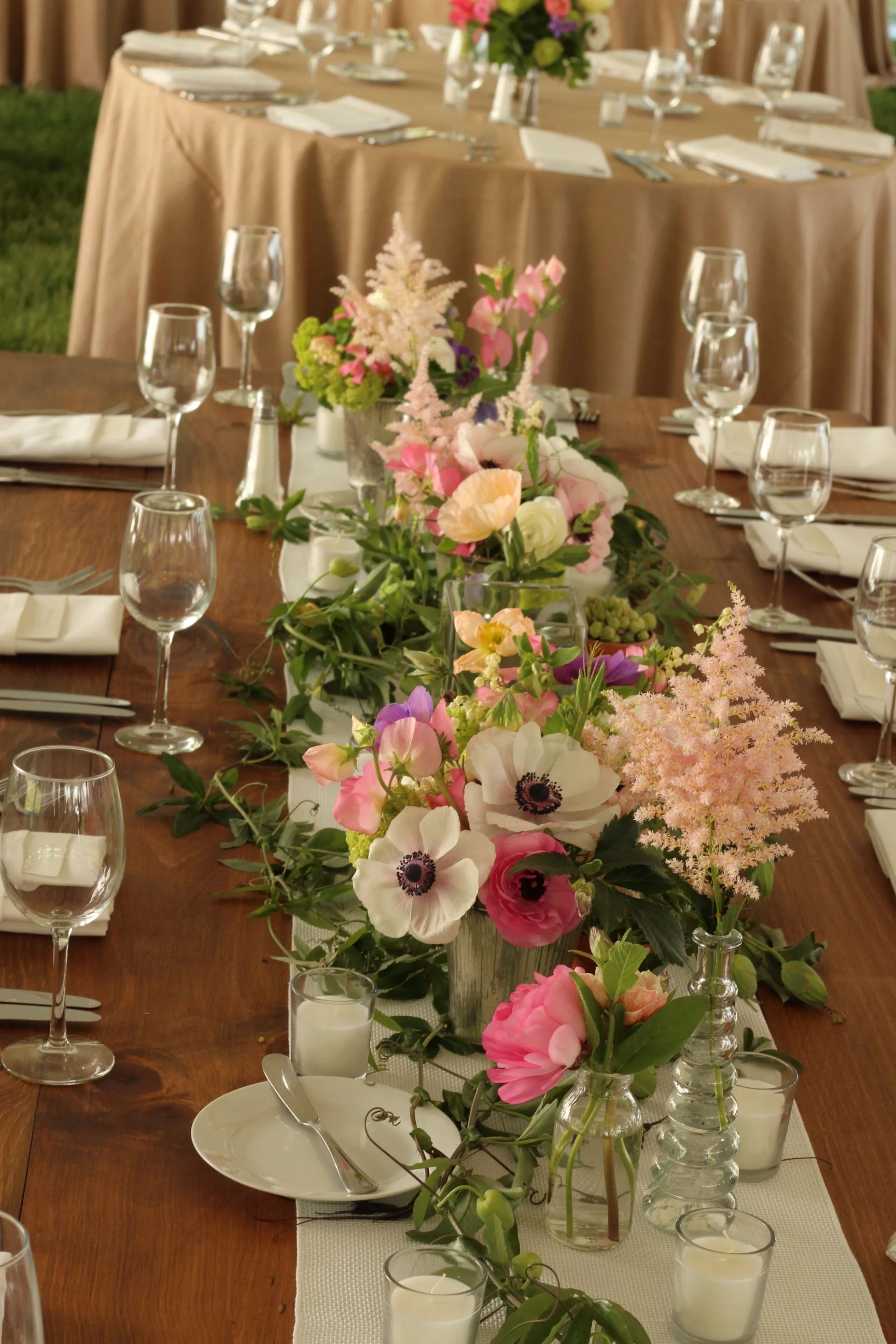 spring-wedding-centerpiece_23445940103_o.jpg
