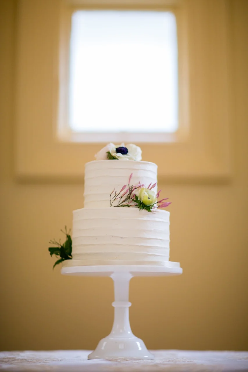 cake-flowers_16213098356_o.jpg