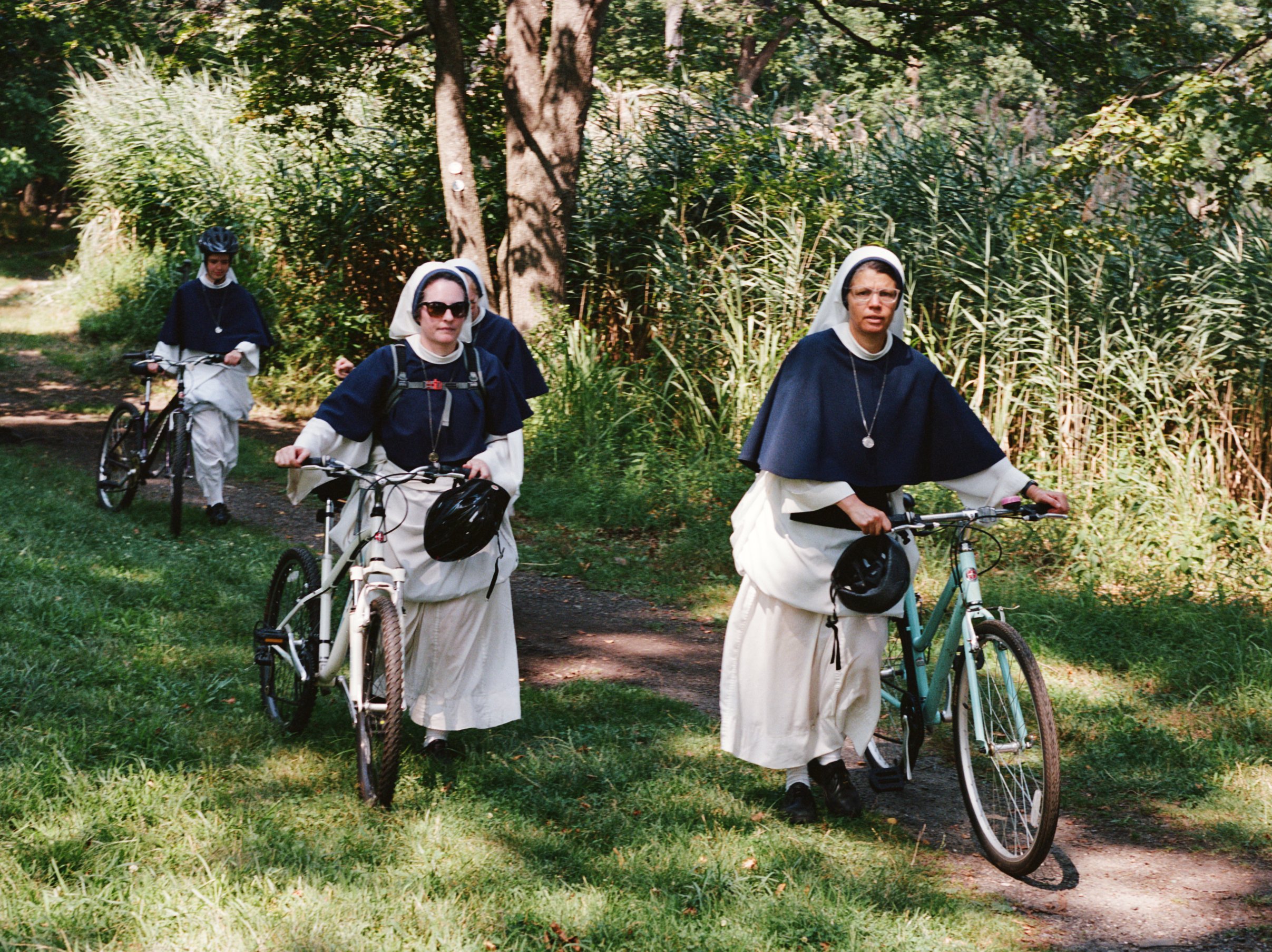RMcCafferty-Nuns25.jpg
