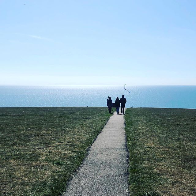 All work and no sea makes for a very dull weekend 😝 more interviews for my #PhD #research sprinkled with a seaside stroll 🚶&zwj;♀️ which I must say is making me smile 😊 #worklifebalance #sunseasand #psychologistlife #mentalhealthismentalwealth #we