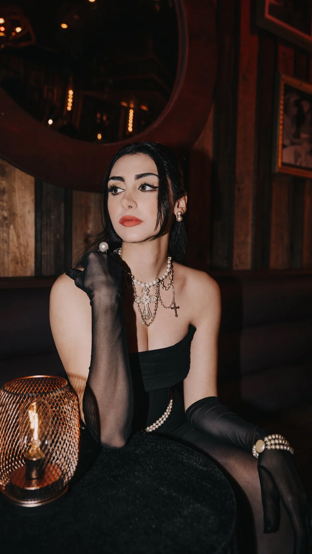 Anna Margo Releases New Video For "Something To Lose"