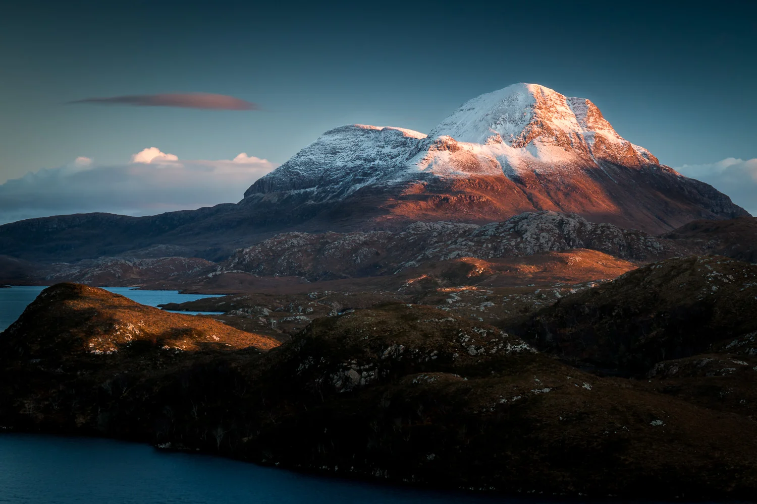 The late sun on the slopes of Cùl Beag.